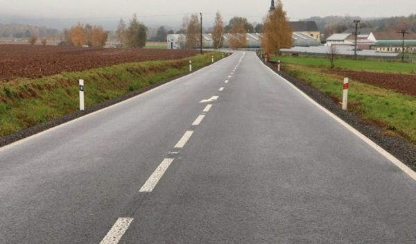 Z Lanškrouna do Skuhrova doveze řidiče opravená silnice za 143 milionů