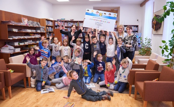 Městská knihovna v Lanškrouně získala 77 600 korun od společnosti Lidl 